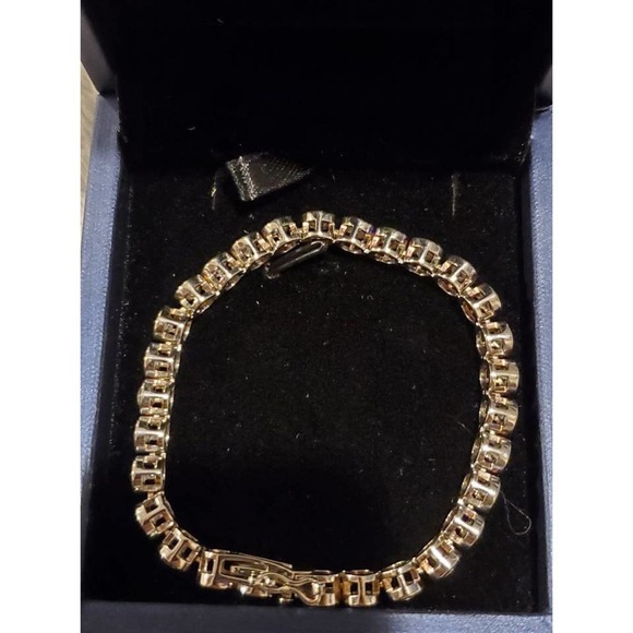 Italo Bezel Created White Sapphire Bracelet - Picture 7 of 8